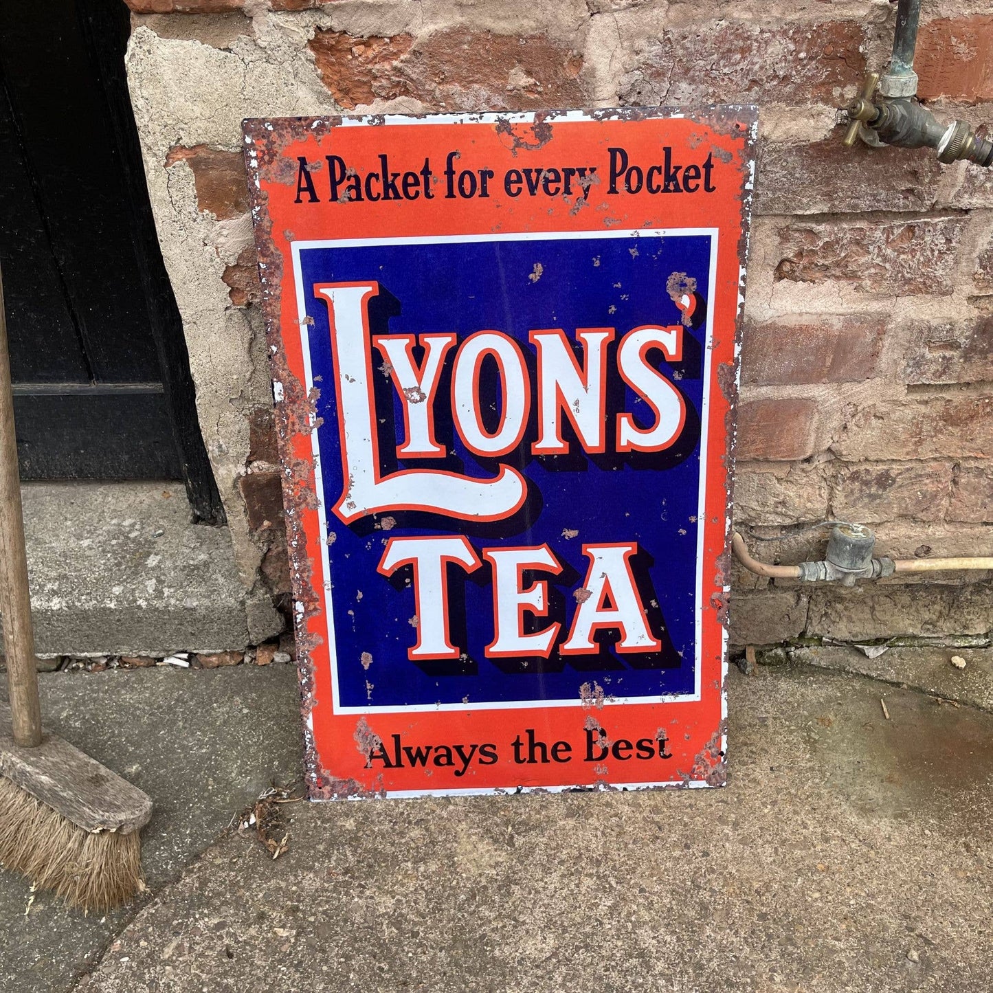 The British Metal Signs Company - Lyons Tea A Packet For Every Pocket Metal Sign